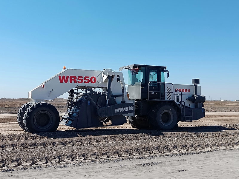 开云电子体育设备在吉林中交三公局松通高速